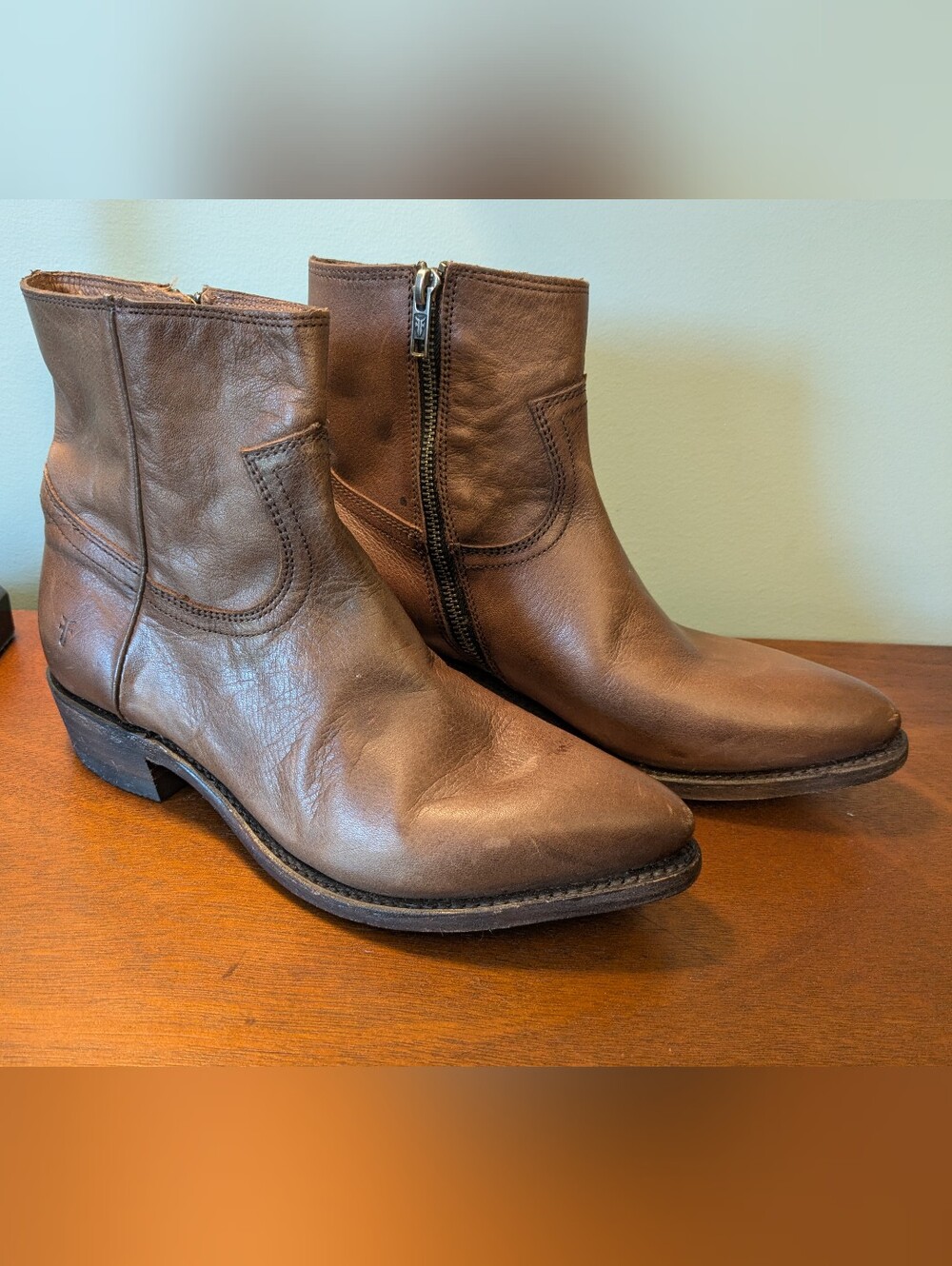 New Frye Billy Inside Zip Boots Size 8.5